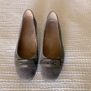 Clark Candela Glare flat size 9 purple grey suede